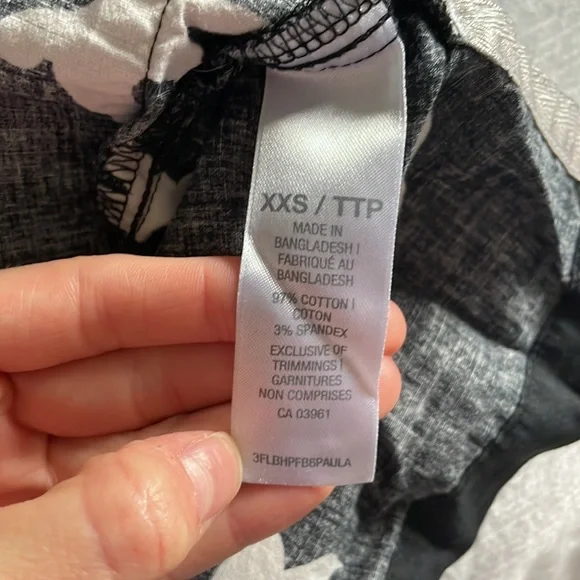 Scrub top - Picture 3 of 3